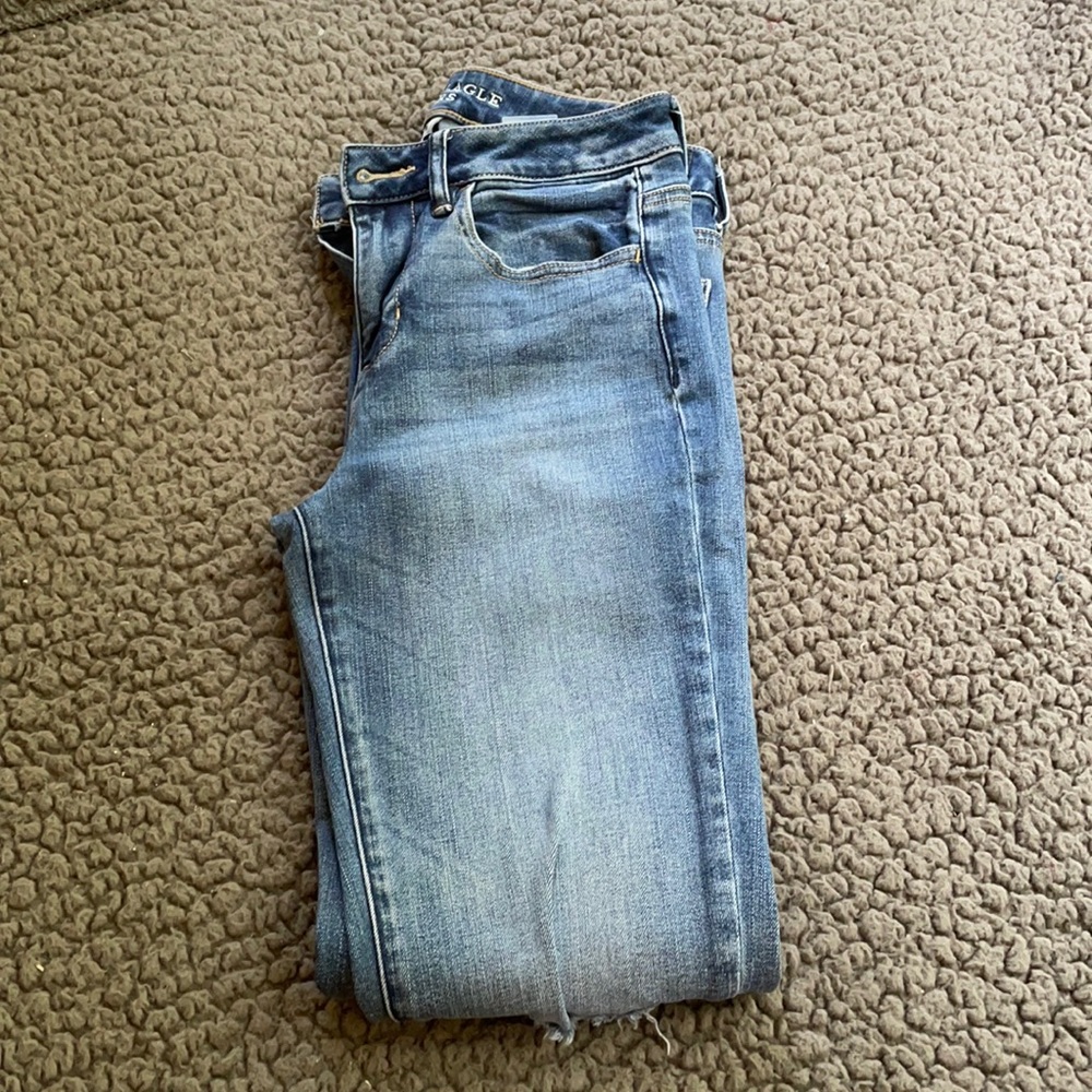 American Eagle women’s high rise jeggings